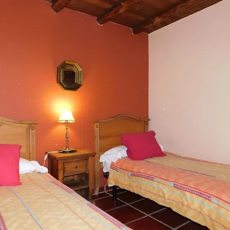 Semesterbostad Cimera Ybrincalobitos *